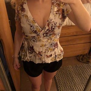 Floral V-neck Blouse